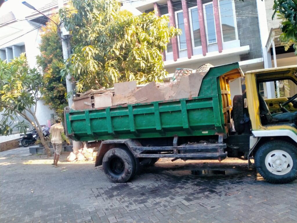 Jasa pembuangan puing di Surakarta, rapi dan terpercaya